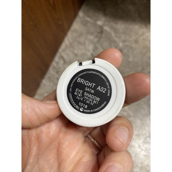 MAC EyeShadow From Liberty Of London Collection Bright 02 Eye Shadow Rare - Picture 5 of 6